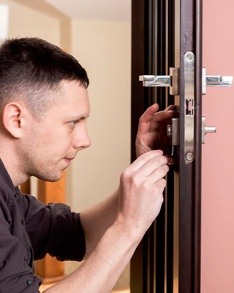 : Professional Locksmith For Commercial And Residential Locksmith Services in Palm Desert, CA
