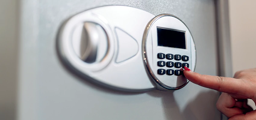 Jewelry Safe Cracking in Palm Desert, California