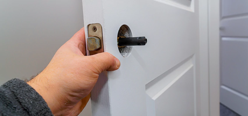 Nighttime Locksmith For Lock Repair in Palm Desert, CA