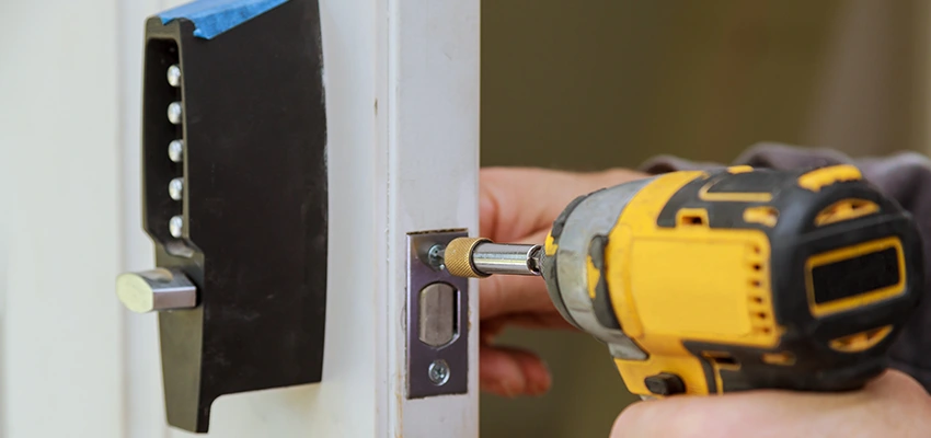 Eviction Locksmith For Key Duplication in Palm Desert, California